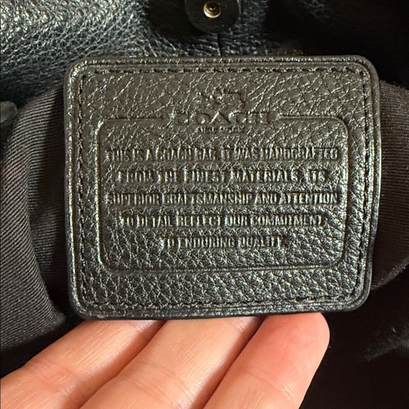 Coach Madison Phoebe Shoulder Bag in black pebbled leather with gold-tone - Picture 5 of 14